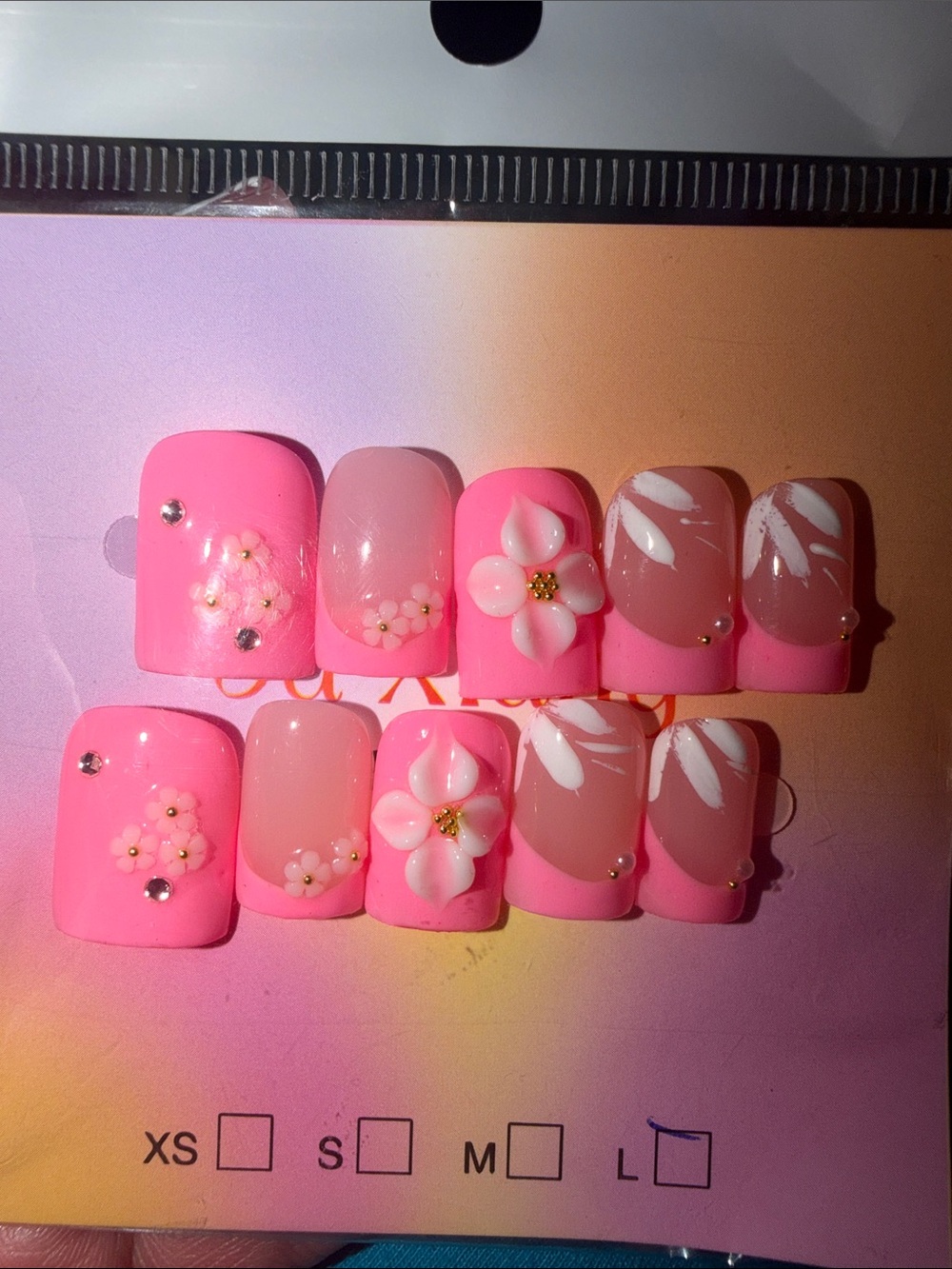 Pink Floral Press-On Nail Set